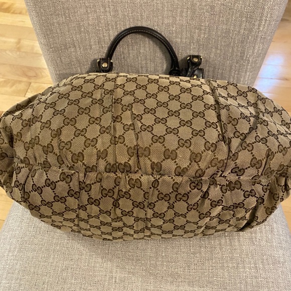 Gucci Monogram Studded Pelham Large Hobo Bag - Picture 5 of 13